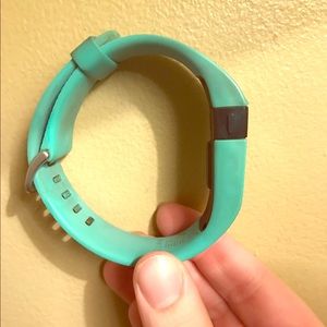 FitBit Charge HR Teal with charger