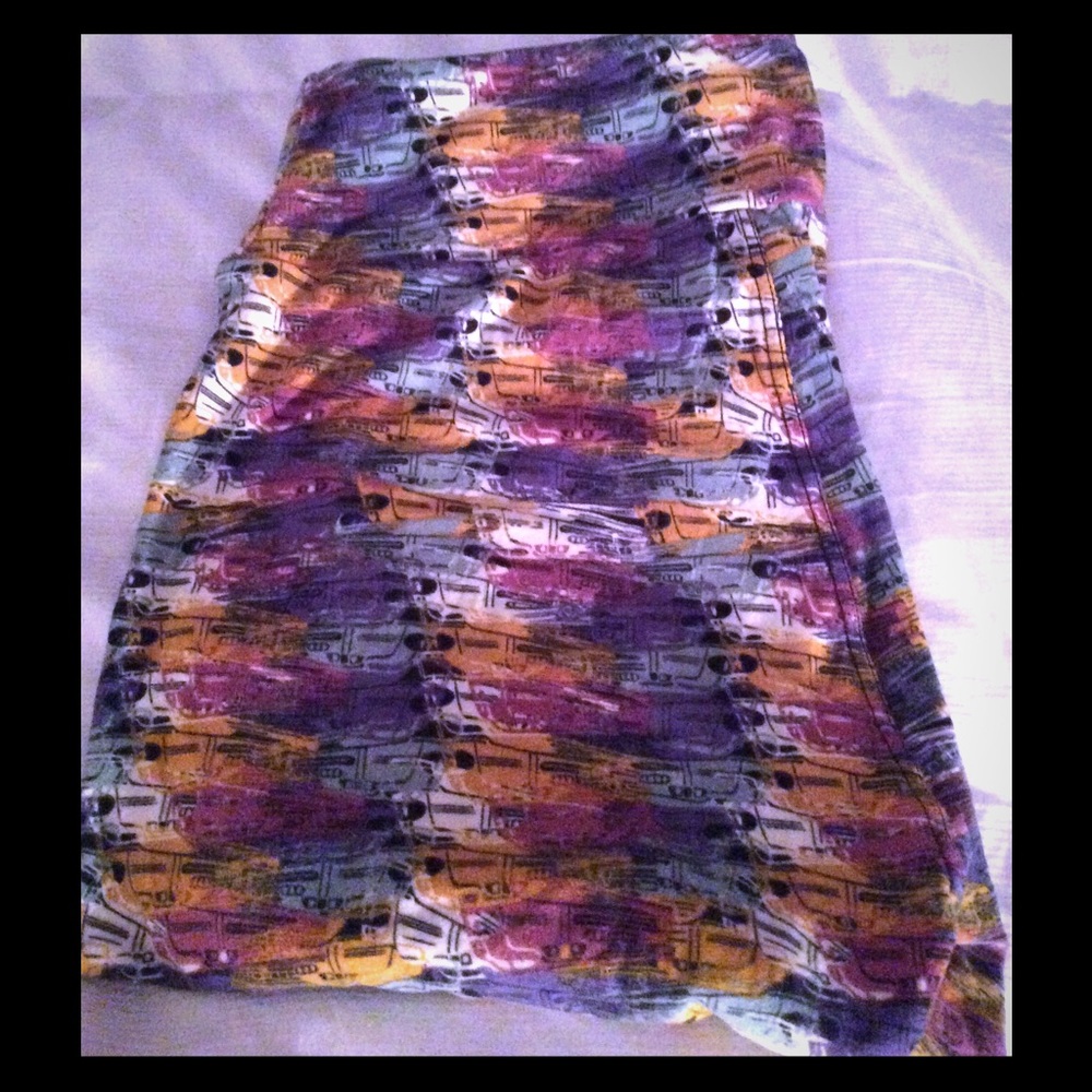 BNWT LULAROE LEGGINGS! GORGEOUS TRAIN PRINT! 🦄