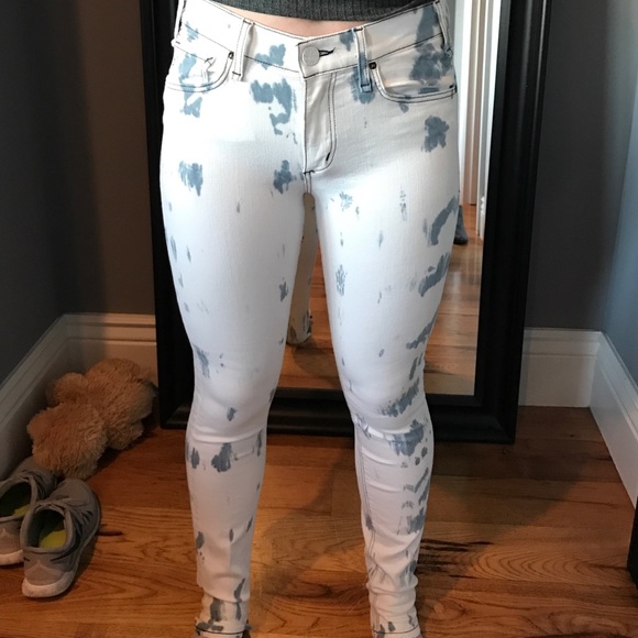 High Rise McGuire Jeans. White & blue wash. - Picture 2 of 2