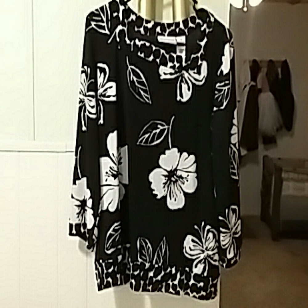 Floral top