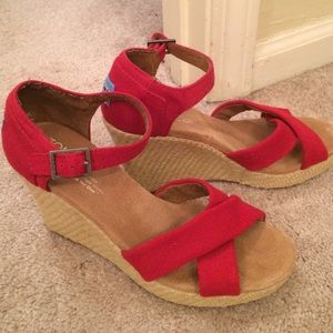 Red TOMS espadrille wedges!