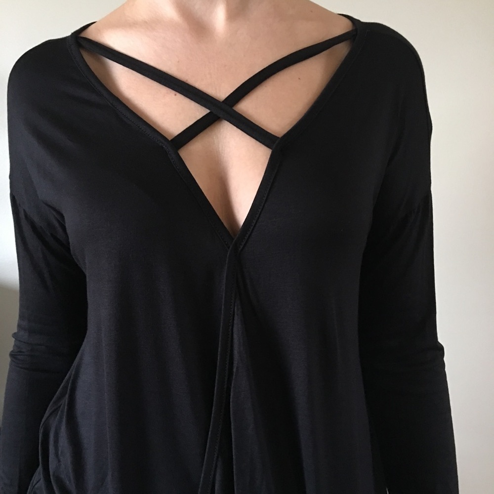 🔹LAST🔹 Criss-Cross Long Sleeve Flowy Tee - Picture 4 of 4