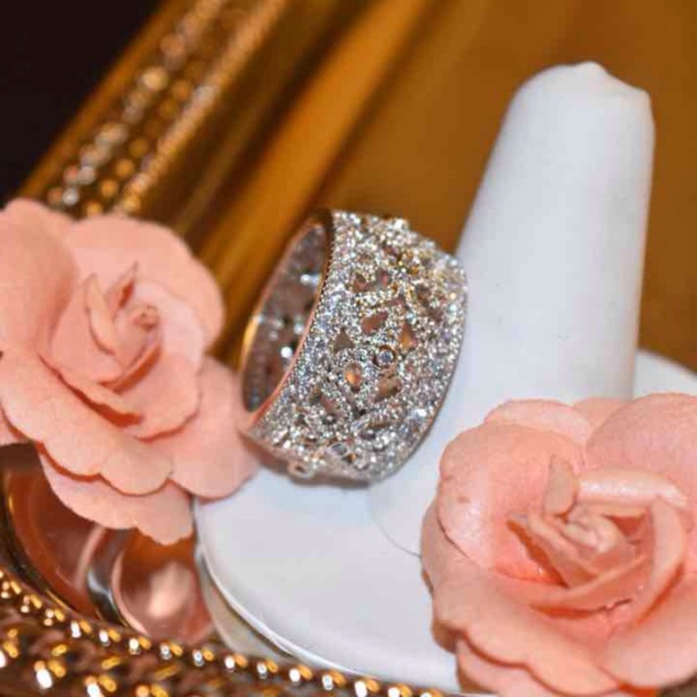 Crest Eternity Band