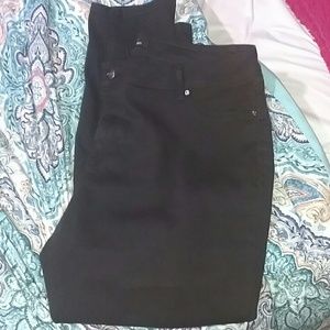 Brand new never worn black stretchy jeans