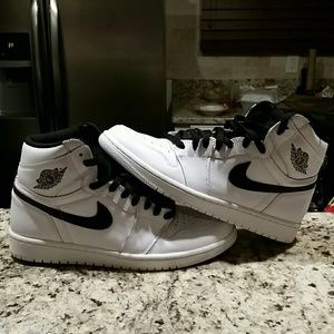 Nike Air Jordan Retro 1 OG High size 10