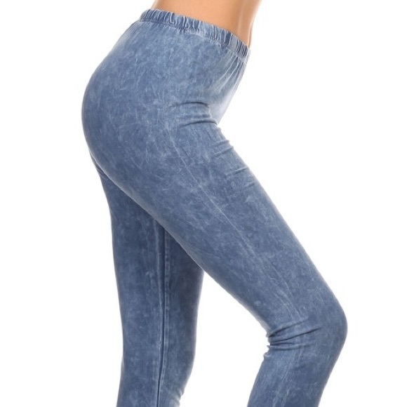 Mineral Washed Leggings- LIGHT DENIM - Picture 2 of 5