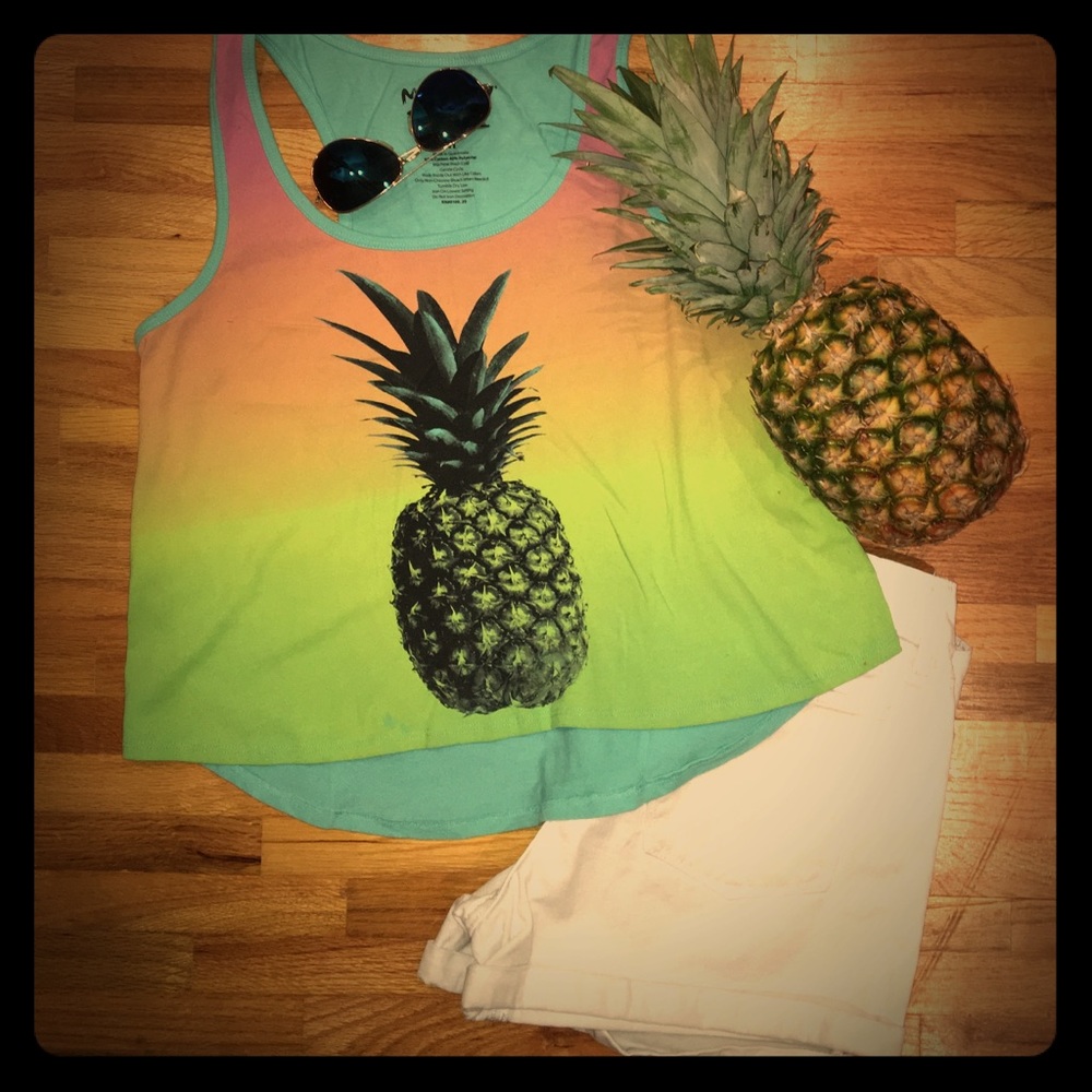 Pineapple 🍍 tank 🏄🏼