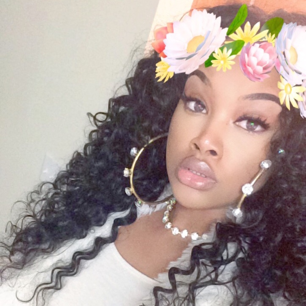 Meet your Posher, Alexandria