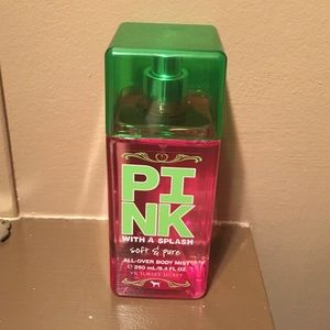 PINK body spray
