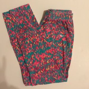 ♦️SOLD♦️Girls Nike Leggings