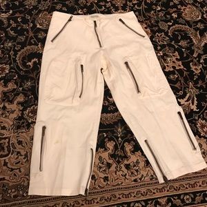 💢Fabulous Milla Owen cream capris.💢