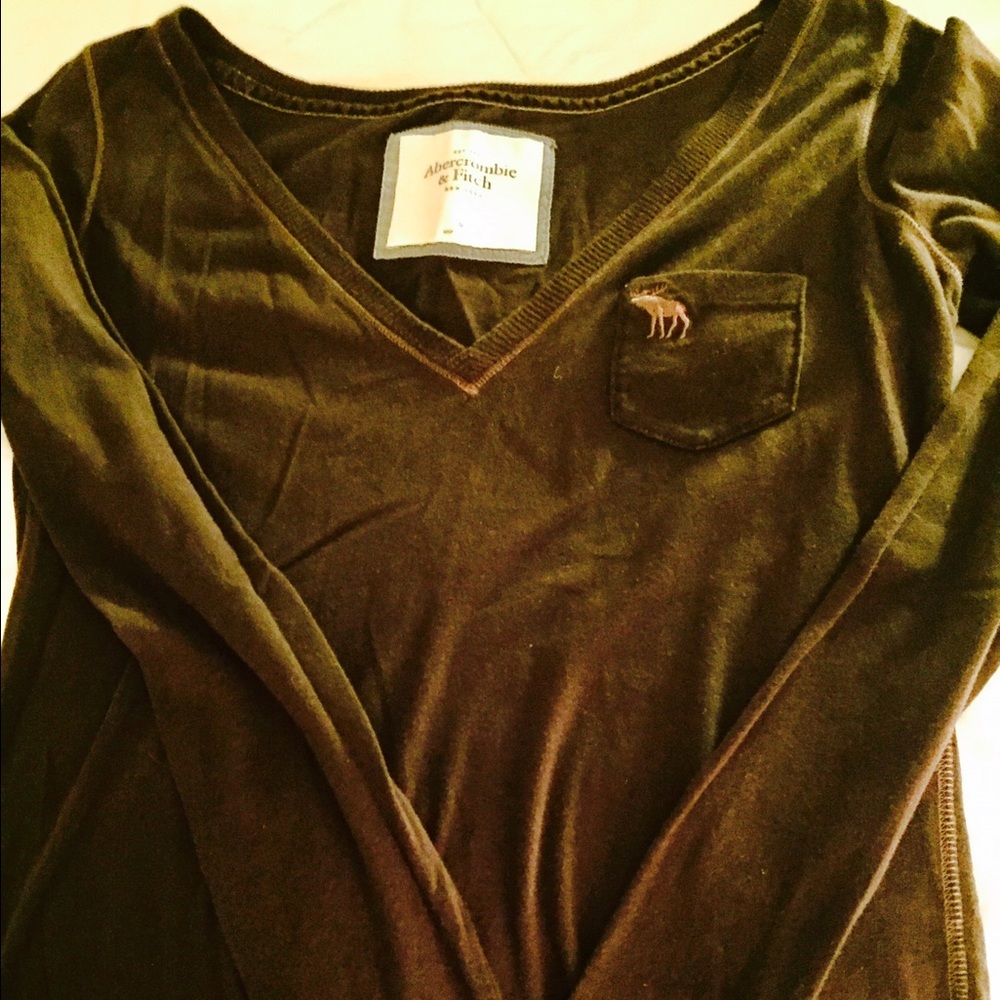 Abercrombie and Fitch long sleeve Brown shirt.