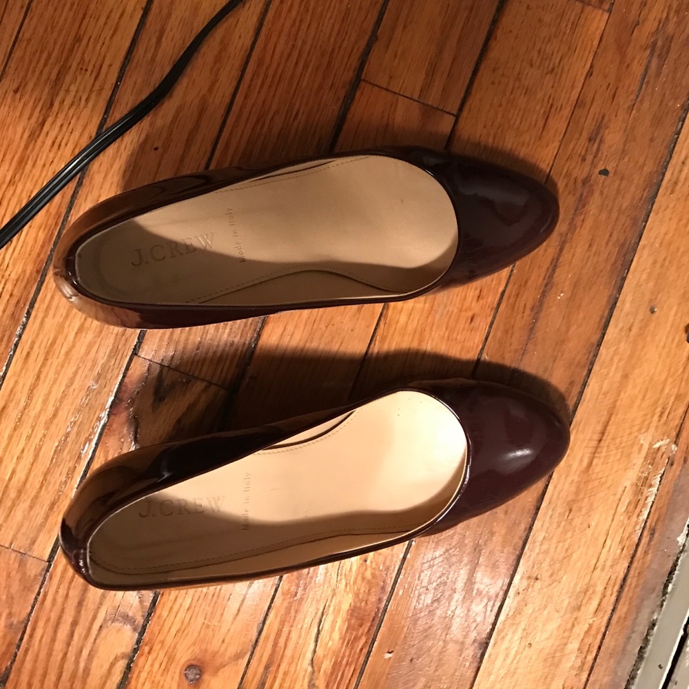Patent leather shoes