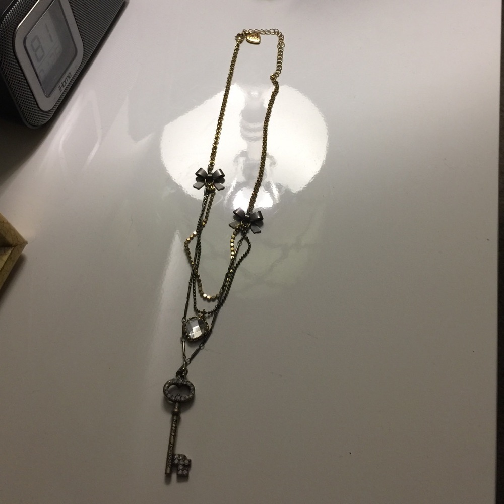 Betsy Jonson necklace