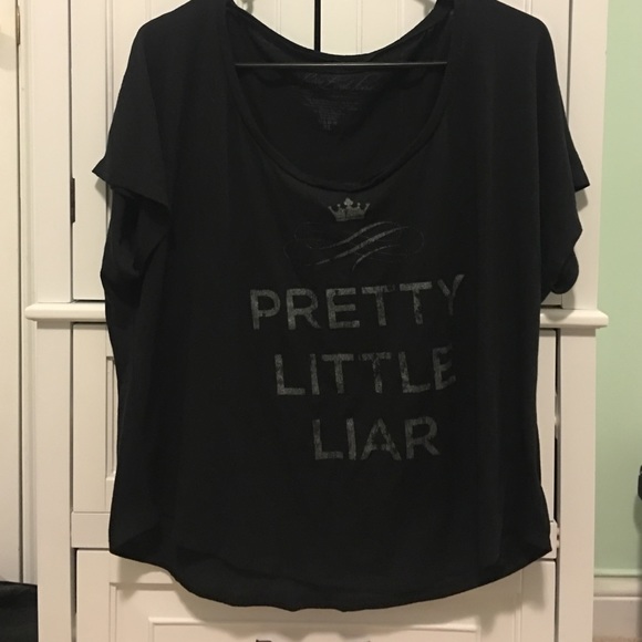 PRETTY LITTLE LIARS t-shirt 🙃 - Picture 1 of 3