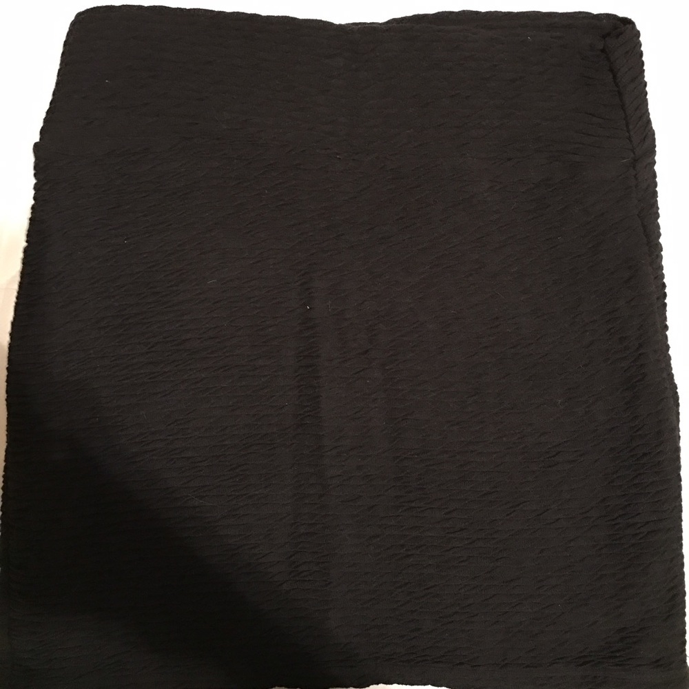 Textured black mini!