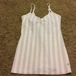 Lululemon yoga tank