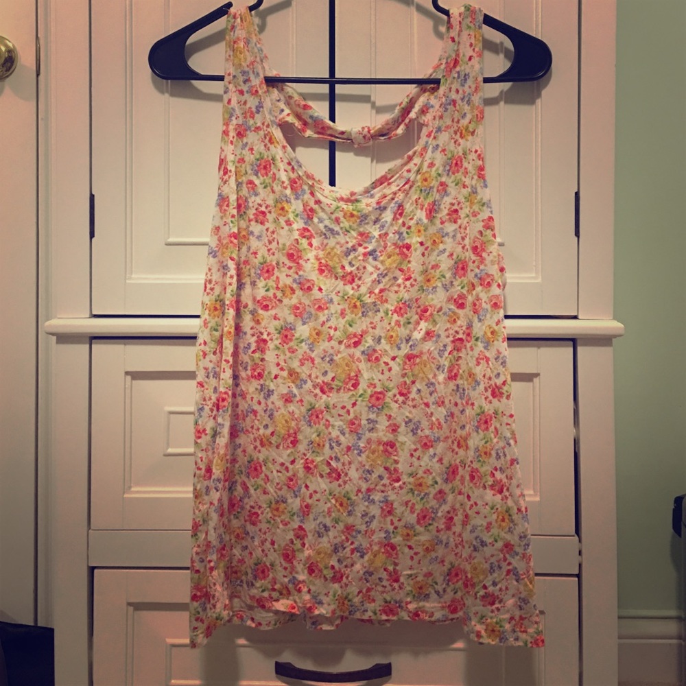 Flowy floral tank top