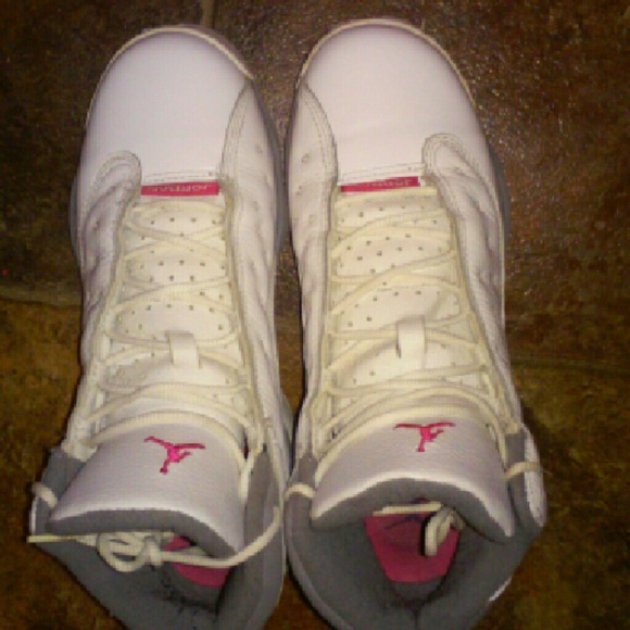 Shoes - Picture 3 of 4