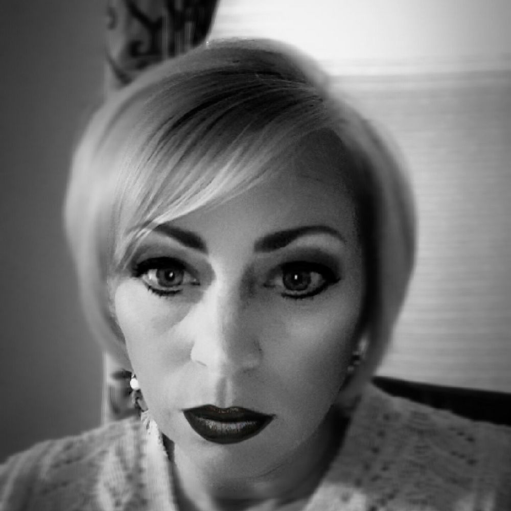 Meet your Posher, Pamela