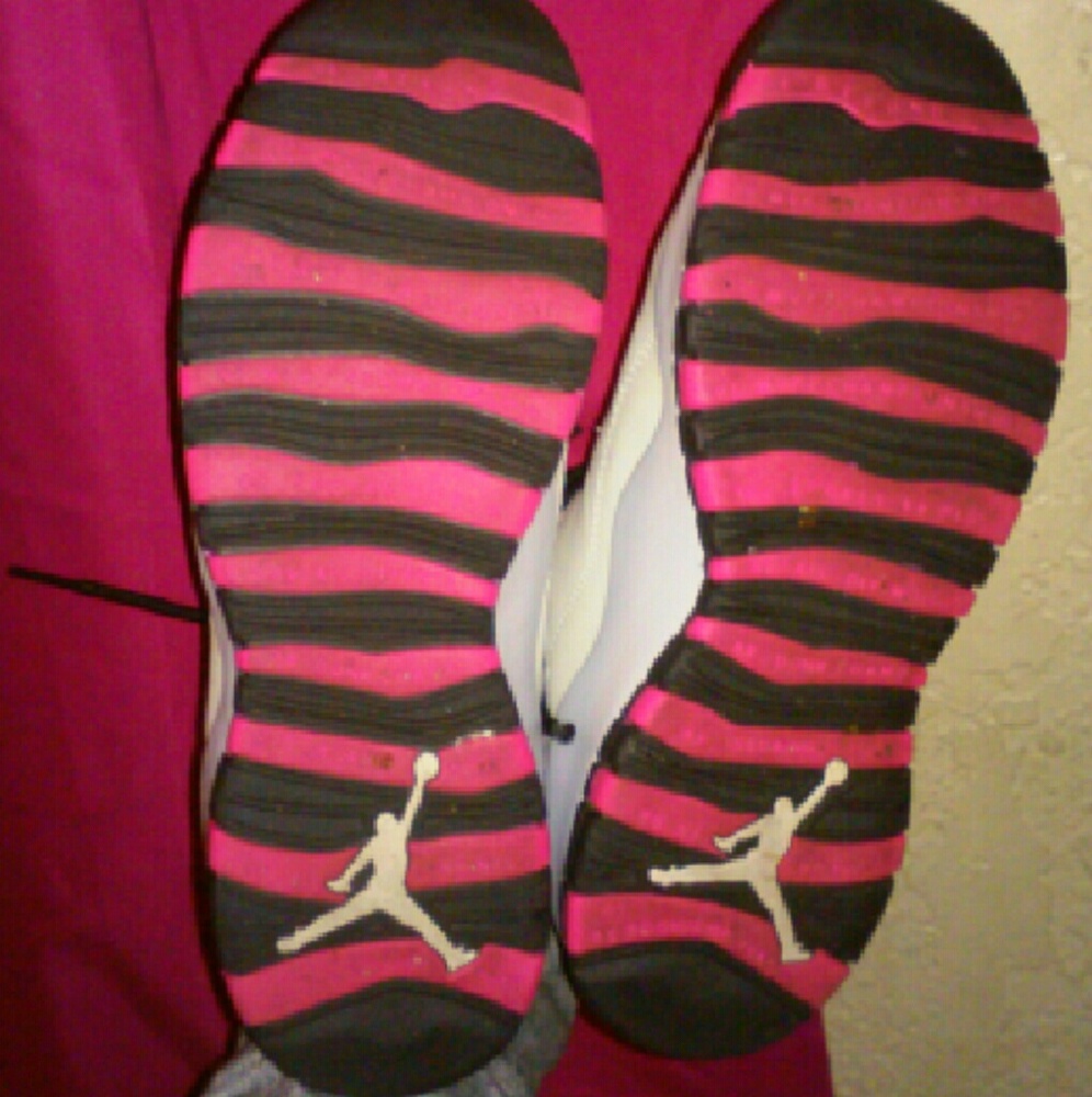 Shoes - Picture 3 of 4