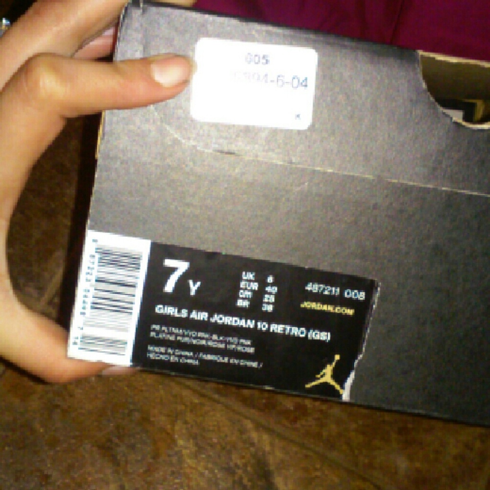 Shoes - Picture 4 of 4