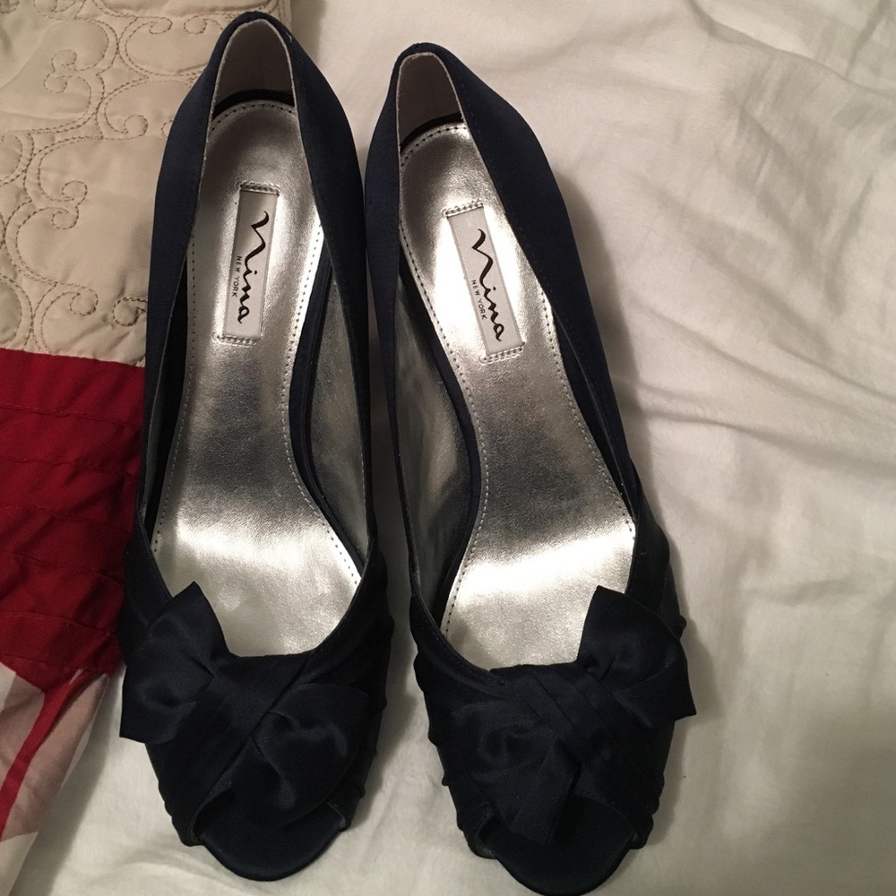 Nina Navy Heels Size 10