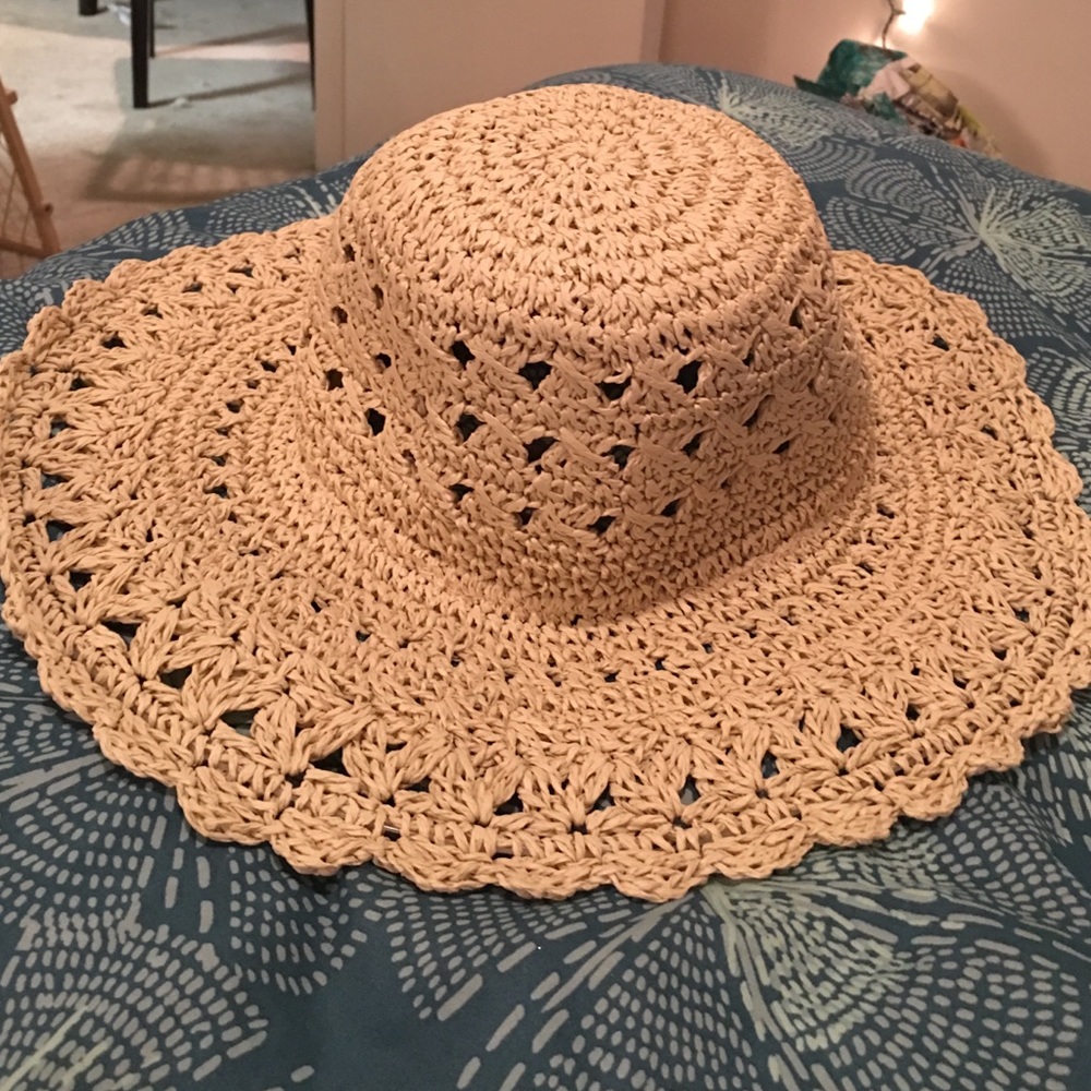 Brand New - Aerie Straw Sun Hat