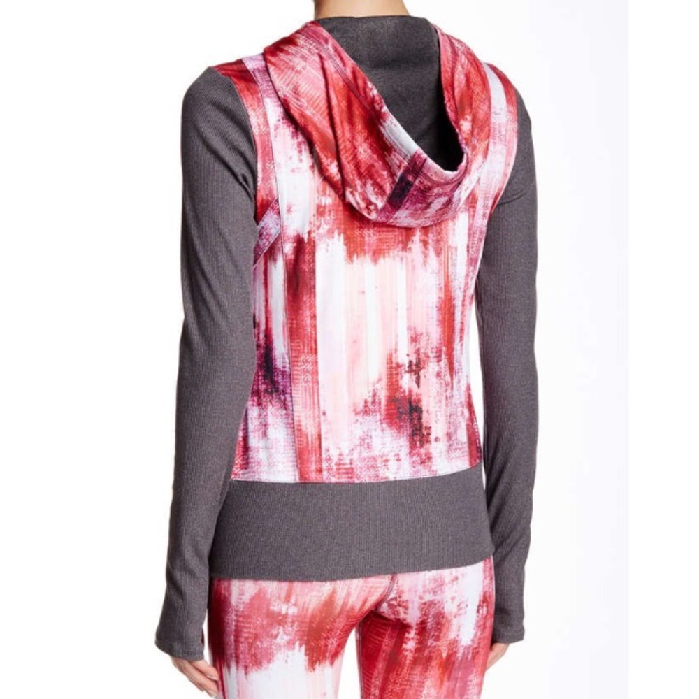 🌟FLASH SALE🌟alo yoga // yoga jacket - Picture 2 of 2