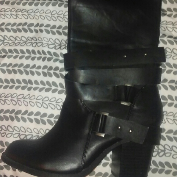 Size 8 bongo walking black boot - Picture 1 of 3