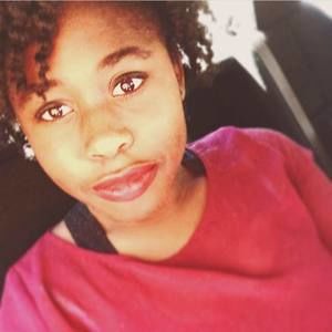 Meet your Posher, Naomi