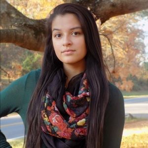 Meet your Posher, Savannah