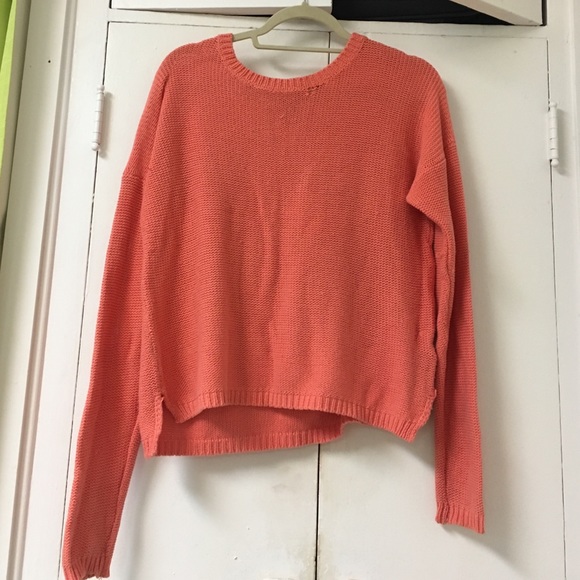 Coral knitted top! - Picture 1 of 1