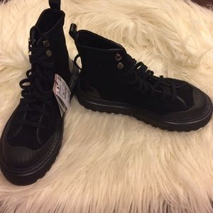 ZARA ANKLE BOOTS SUPER CUTE WITH JEANS 👖