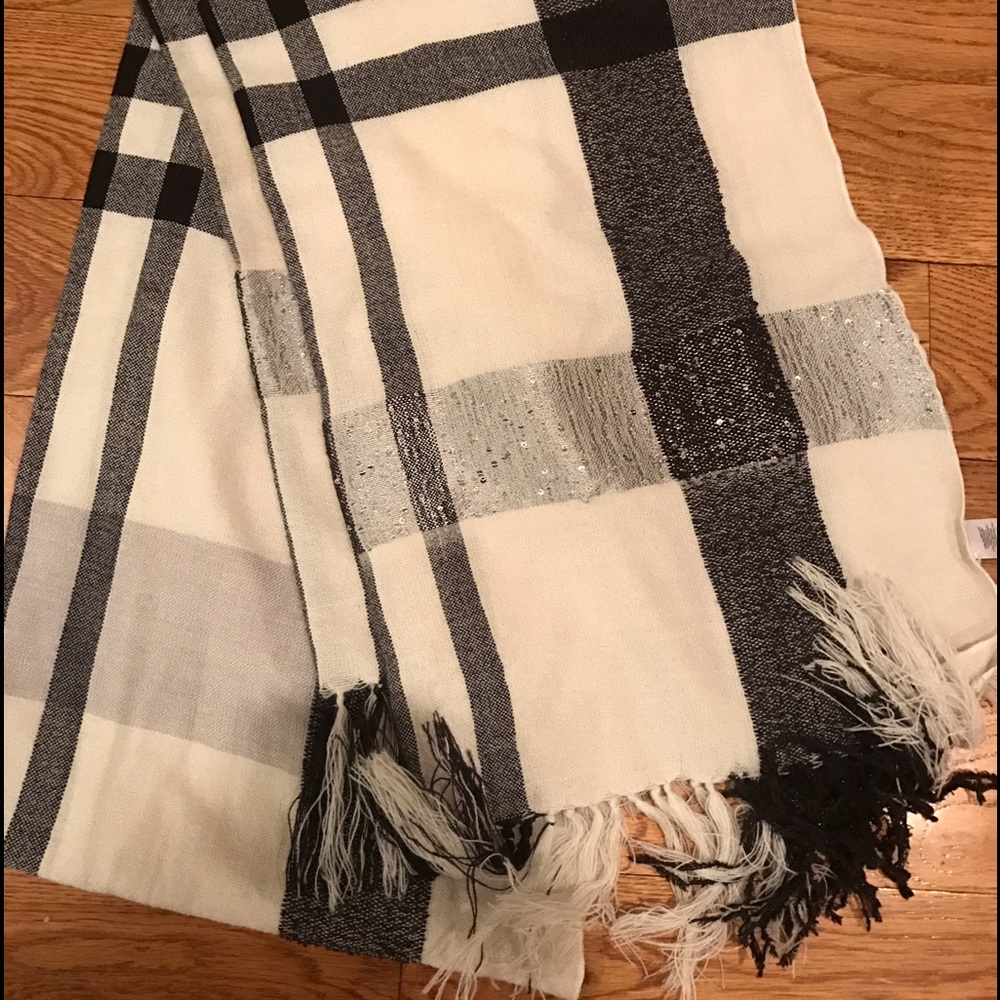 Elegant scarf