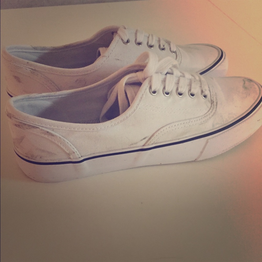 White gym shoe sneakers