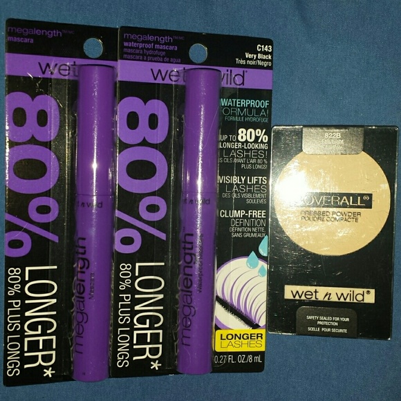 Coverall Pressed Powder & 2 Mascaras - Picture 1 of 3