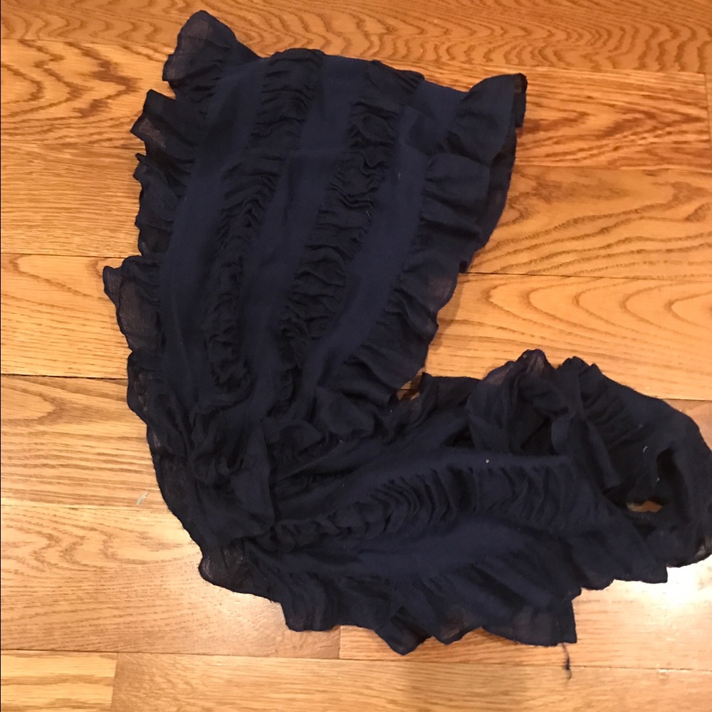 Ruffled navy scarf!