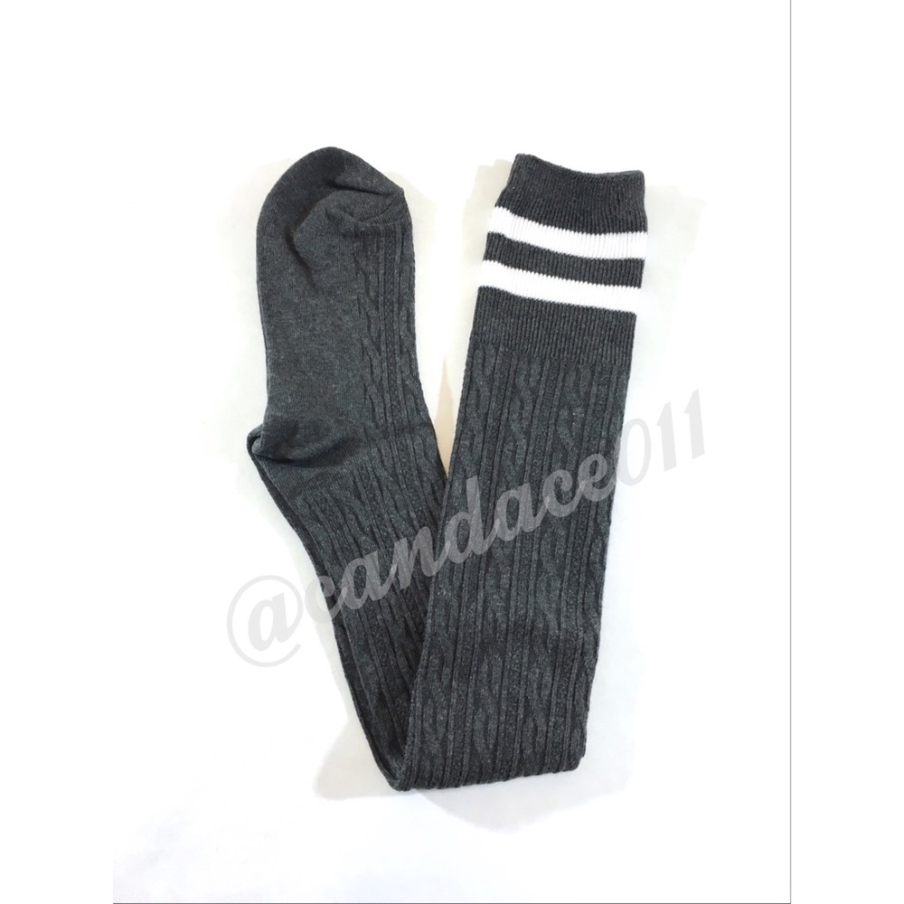 ⭐️5 STAR rated!⭐️ Grey & White OTK Striped Socks - Picture 3 of 5