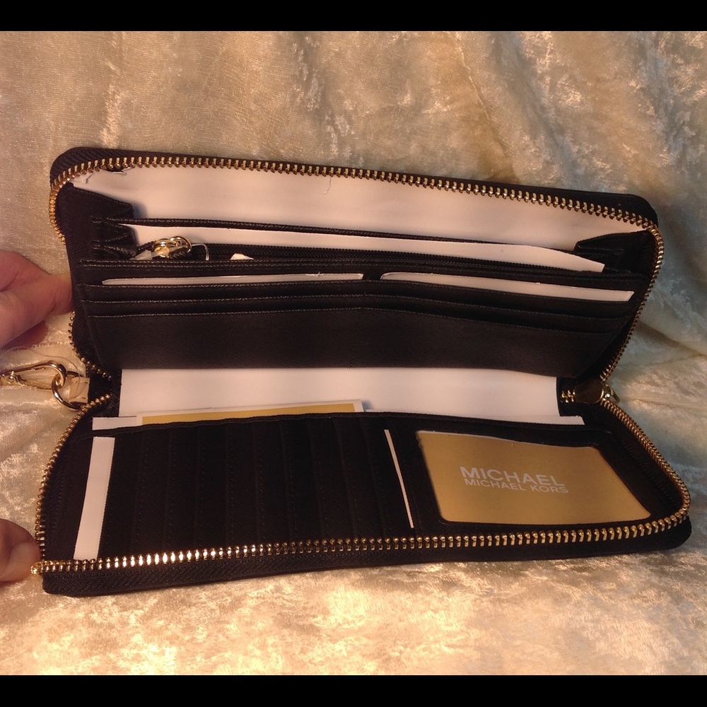 Michael Kors CHECKBOOK Wristlet JET SET - Picture 2 of 4