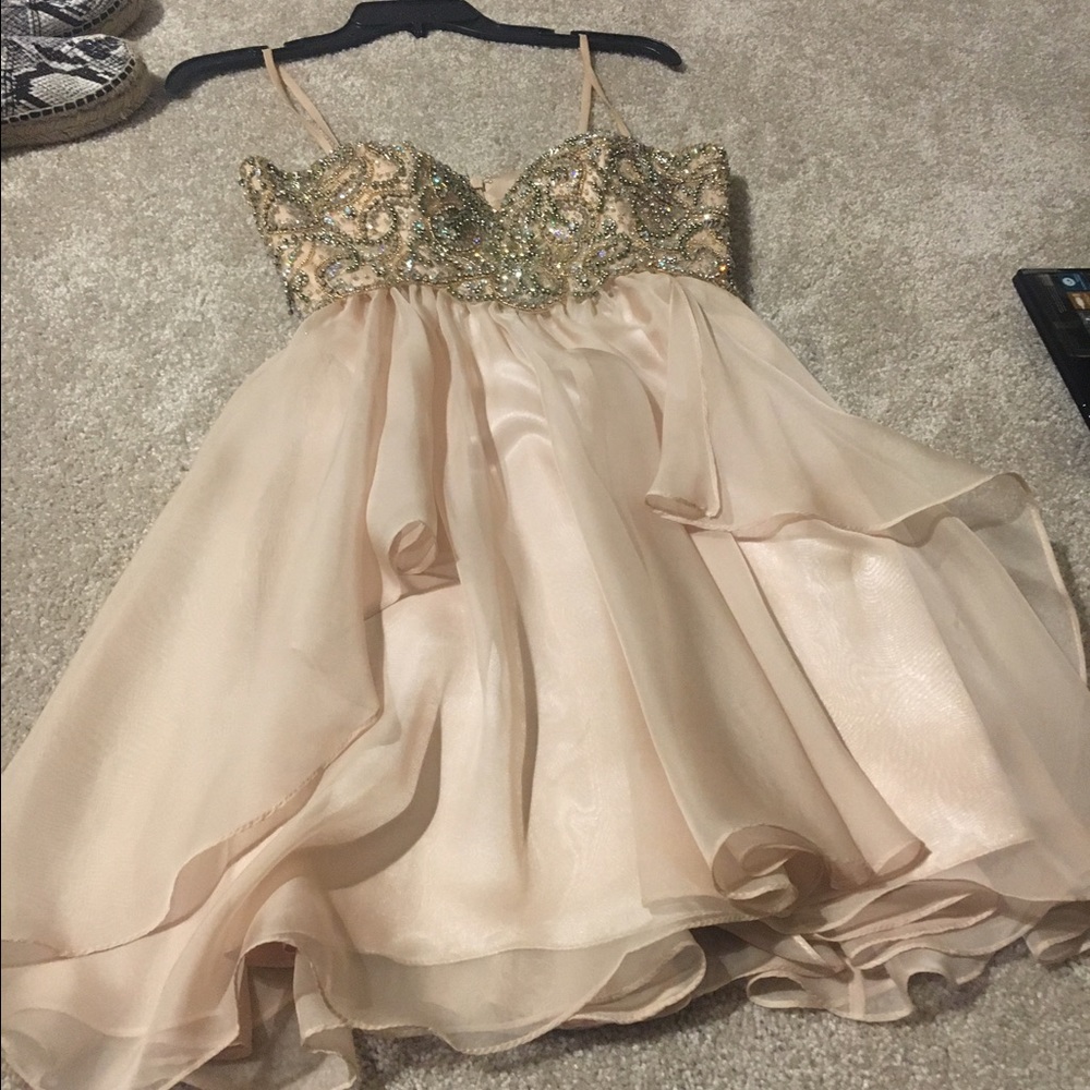 Dave and Johnny dress