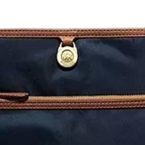 Meet your Posher, Sheri