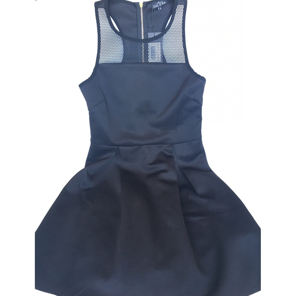 SOLD💔 ZALORA Black Skater Dress