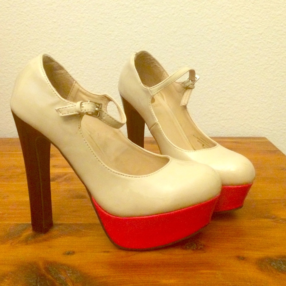 Guess color block platform heels 6
