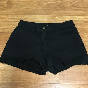 Black Jean H&M shorts in perfect condition!