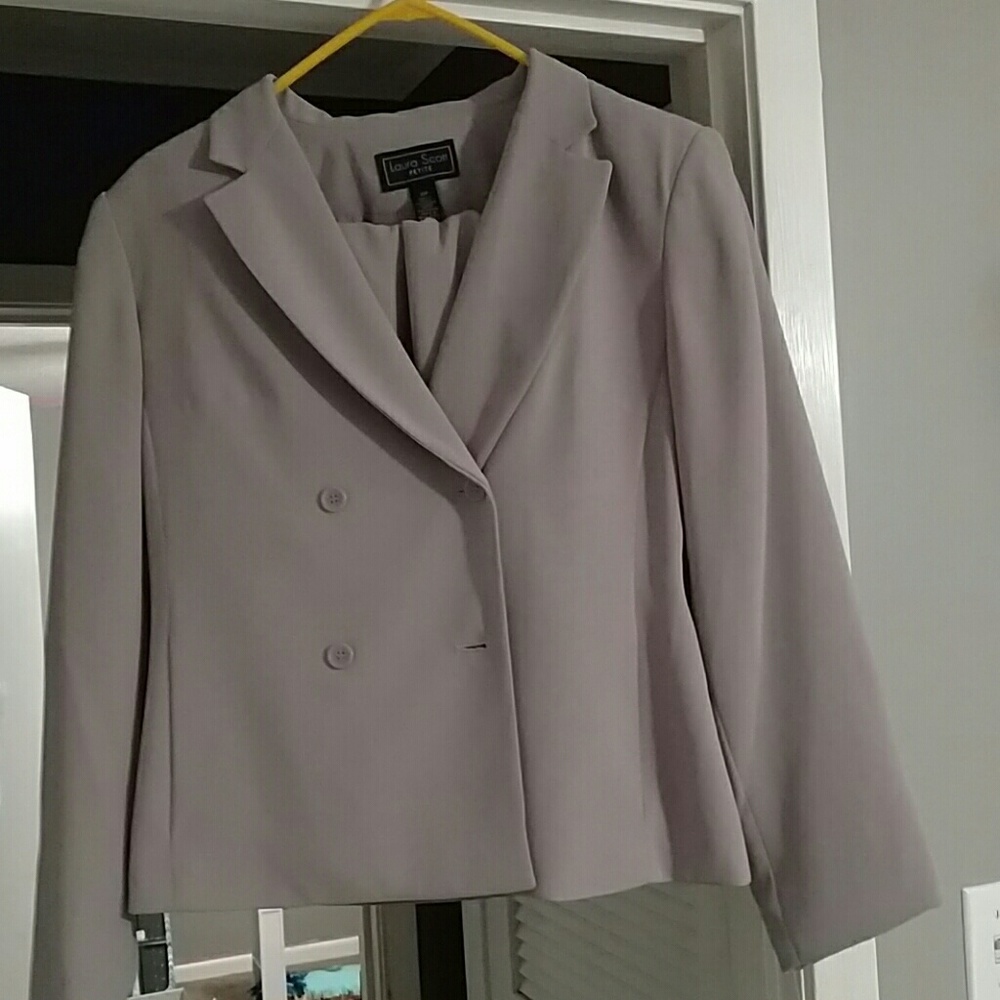 Laura Scott 2 piece dress suit