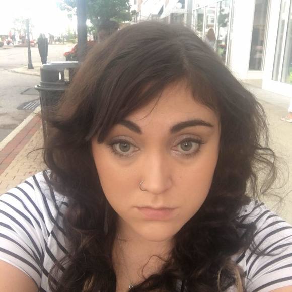 Meet your Posher, Jenna - Picture 1 of 1