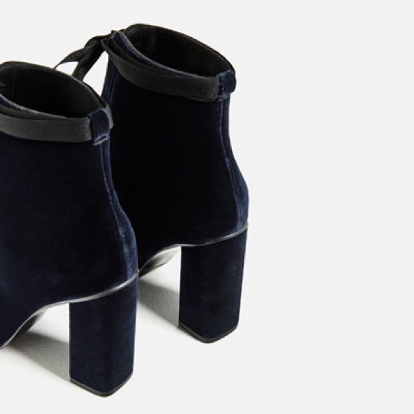 ZARA Blue Velvet Boots with Zip Detail - Picture 4 of 5