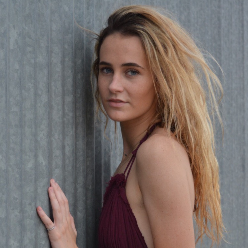 Meet your Posher, Kait