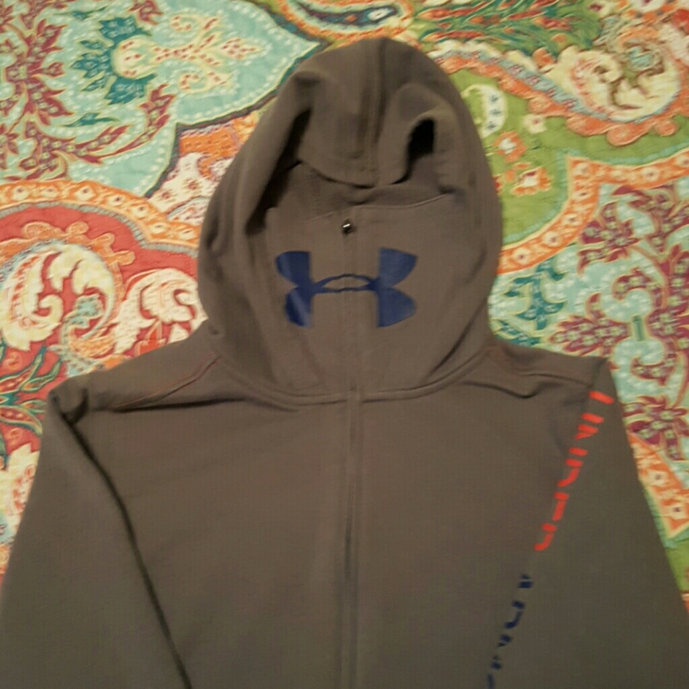 Under Armour Hoodie - Boys Large
